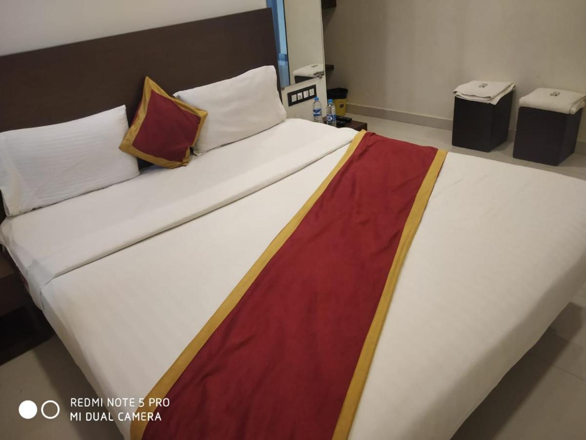 Hotel Grand Kubera Chikmagalūr エクステリア 写真