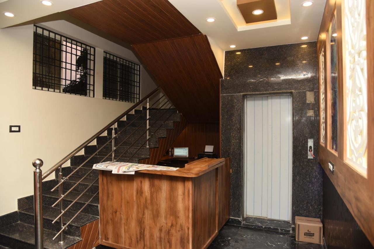 Hotel Grand Kubera Chikmagalūr エクステリア 写真